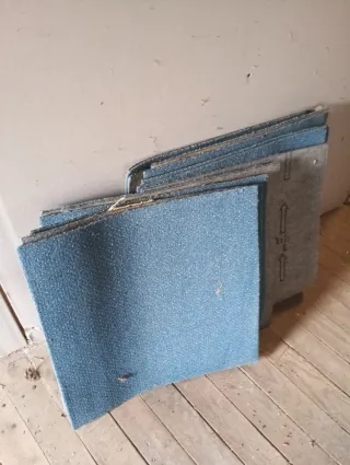 Alfombras azules y grises