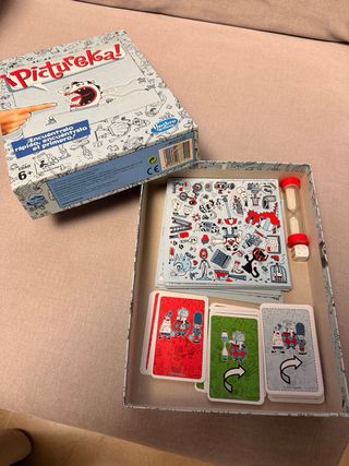 2 juegos de mesa (Pictureka ; Hijos vs Padres)