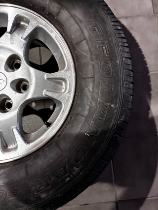 Llantas Mitsubishi Montero v60