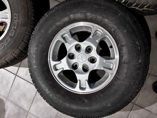 Llantas Mitsubishi Montero v60