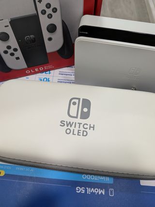 NINTENDO SWITCH OLED BLANCA + 4 JOYCONS + FUNDA
