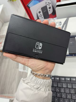 NINTENDO SWITCH OLED BLANCA + 4 JOYCONS + FUNDA