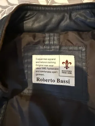 Chaleco Roberto Basai Azul Marino