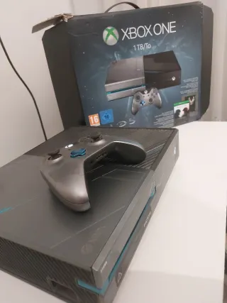 Xbox One 1TB Halo 5 Edición Especial