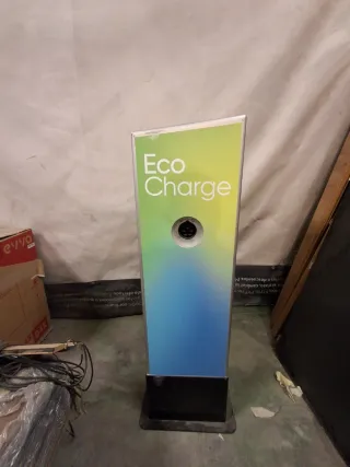 Cargador para coches eléctricos ficticio Atrezzo