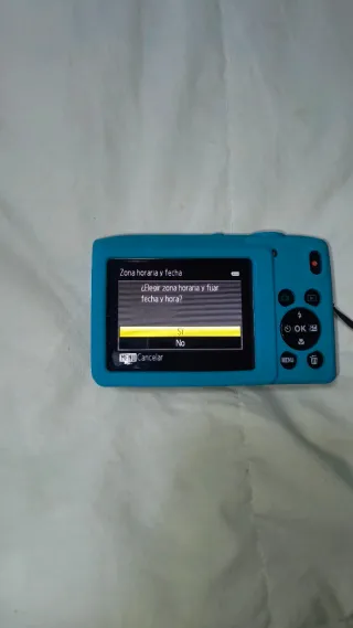 Fotocamera Digitale Nikon COOLPIX S2600 Rossa