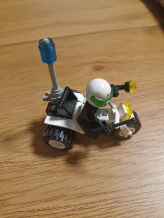 LEGO Moto Policía con Figura