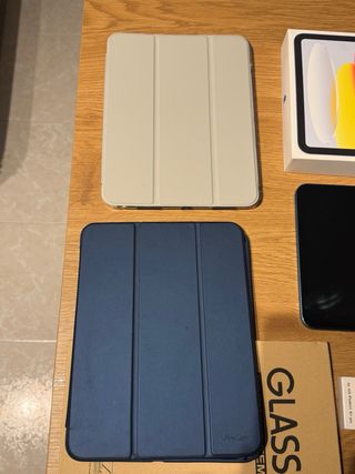 iPad 10ª Gen + Accesorios
