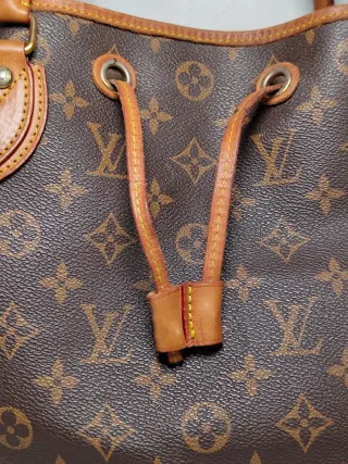 Bolsa de mano de piel