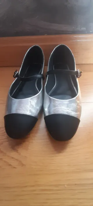 Bailarinas plateadas y negras de Pourchet