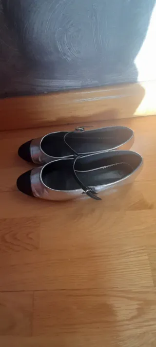 Bailarinas plateadas y negras de Pourchet