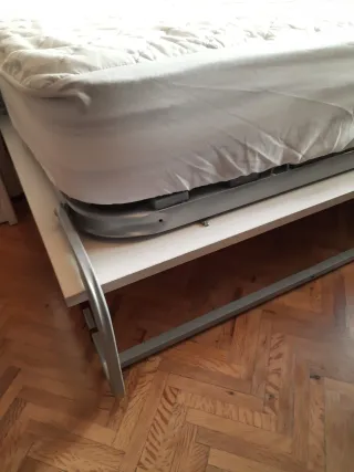 Cama abatible como nueva + somier