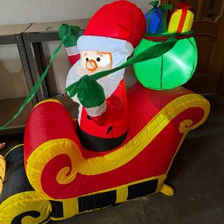 Papá Noel inflable HOMCOM con trineo
