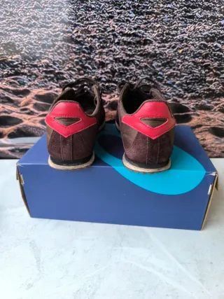 Zapatillas Munich Marrones y Rojo