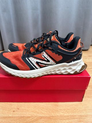 Zapatillas New Balance MTGAROI1 Trail Running Tall