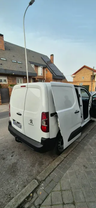 Peugeot Partner 2021