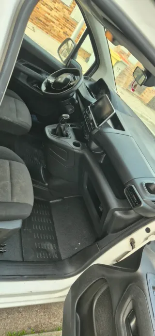 Peugeot Partner 2021