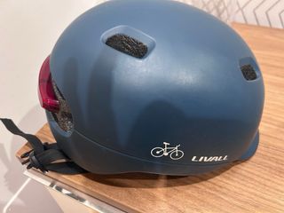 Patinete Eléctrico Seat Mi 65 con casco