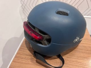 Patinete Eléctrico Seat Mi 65 con casco