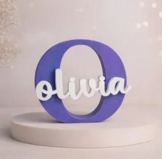 Inicial con nombres personalizados impresos en 3D