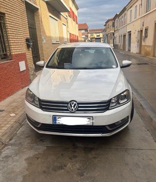 Volkswagen Passat 2011