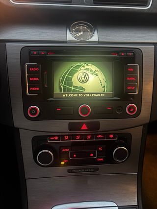 Volkswagen Passat 2011