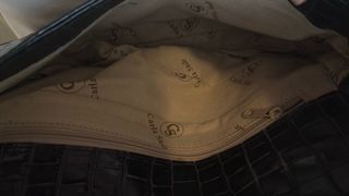 Bolso negro efecto piel