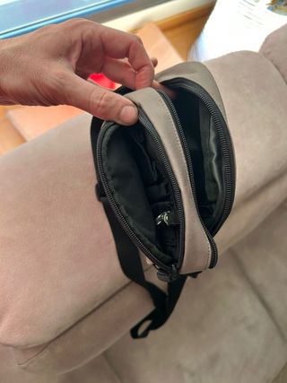 Bolso bandolera chico TRUNK CO beige