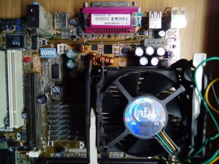 Placa Base ASUS P4B533 + Pentium IV