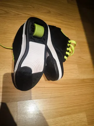 Zapatillas Heelys Negras y Verdes TALLa32
