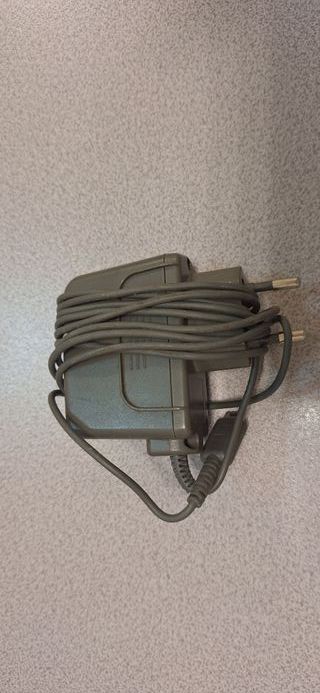 Nintendo DS lite rosa con cargador USG-001