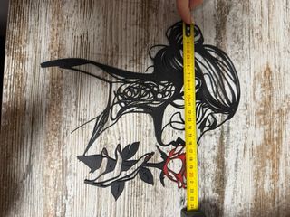 Silueta mujer con flor 3D