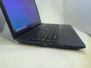 Portátil Samsung 305E Negro/Gris