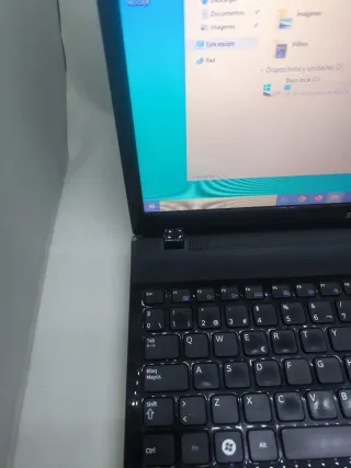 Portátil Samsung 305E Negro/Gris