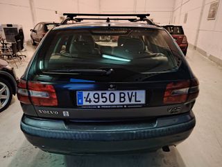 Volvo V40 2002