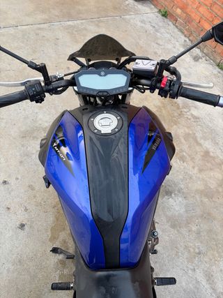 Yamaha MT-07 Naked Manual Negra/Azul
