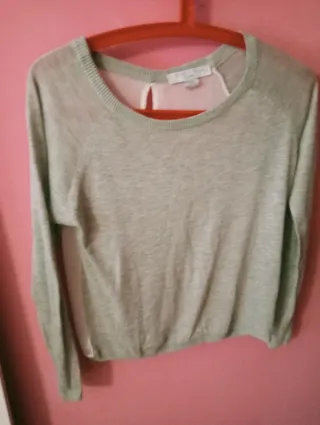 Jersey manga ranglán blanco y gris