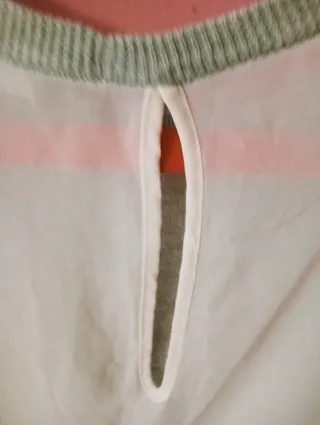 Jersey manga ranglán blanco y gris