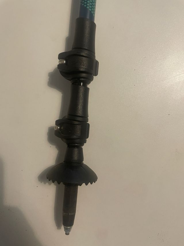 Bastón de trekking ajustable