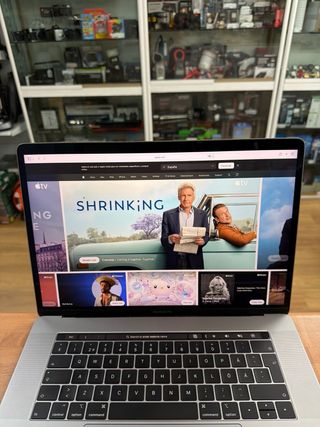 MacBook Pro 15 2018 i7 16GB RAM 500GB SSD