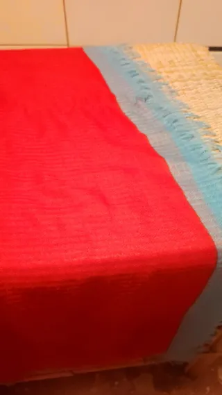 Pañuelo con diseño geométrico