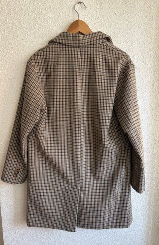 Abrigo paño cuadros beige y marrón
