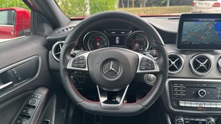 MERCEDES-BENZ GLA 200d AUT. AMG