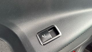 MERCEDES-BENZ GLA 200d AUT. AMG