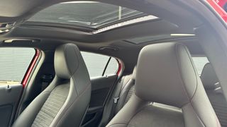 MERCEDES-BENZ GLA 200d AUT. AMG