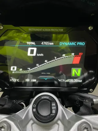 BMW F900R tripe blak año 2023