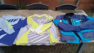 Equipación Enduro: Camisetas y Chaqueta