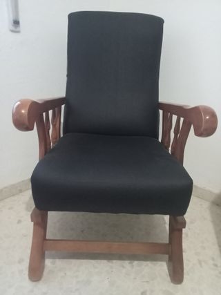 DISPONIBLE HASTA FIN MES Butaca de tela y madera