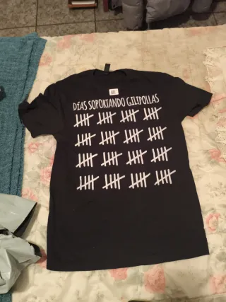 Camiseta Días Soportando Gilipollas Talla M unixex