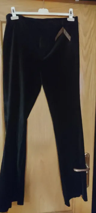 Pantalón Terciopelo Negro Massimo Dutti Talla 42